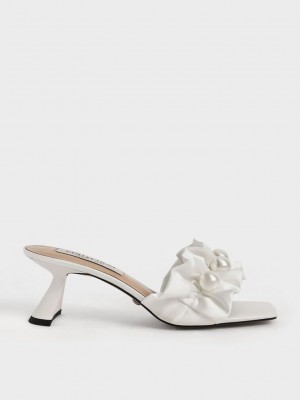 Charles & Keith Blythe Bead-Embellished Satin Mules Weiß | DJGN07581