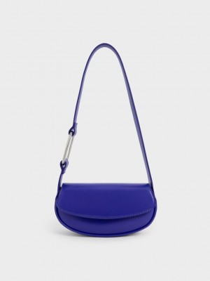 Charles & Keith Curved Front Flap Shoulder Bag Blau | TAKD05364