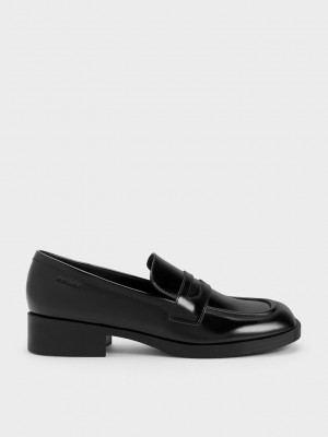 Charles & Keith Cut-Out Penny Loafers Schwarz | QVDM01853