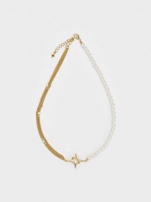 Charles & Keith Estelle Star & Pearl Choker Necklace Gold | ZCKG79250