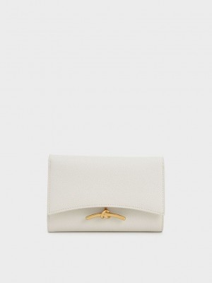 Charles & Keith Huxley Metallic-Accent Front Flap Wallet Weiß | EJUC52087