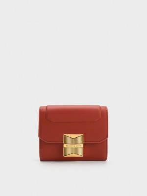 Charles & Keith Kalinda Metallic Accent Wallet Dunkelrot | VBLD68407