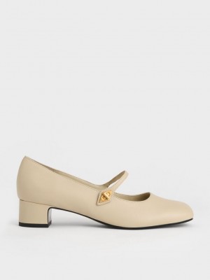 Charles & Keith Metallic Accent Mary Jane Pumps Gelb | YVBZ90846