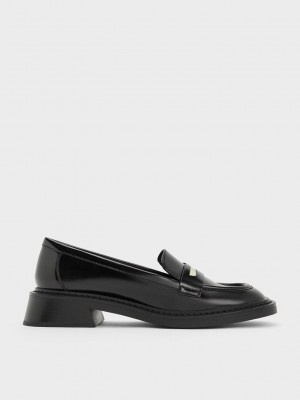 Charles & Keith Metallic Penny Tab Loafers Schwarz | TAMH87053