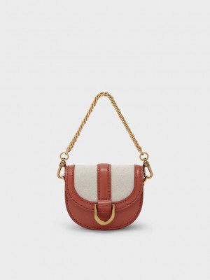 Charles & Keith Micro Gabine Two-Tone Saddle Bag? Dunkelrot | QTDW62304