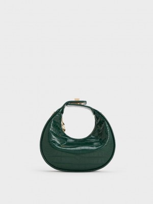 Charles & Keith Mini Croc-Effect Moon Bag Dunkelgrün | BFTX25710