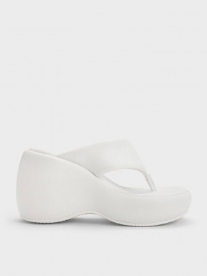 Charles & Keith Noemi Plattform Wedges Weiß | UMTJ49265