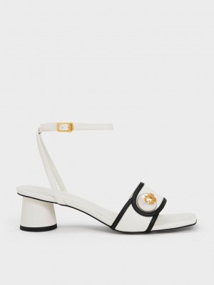 Charles & Keith Pearl-Embellished Sandals Weiß | BZPF83970