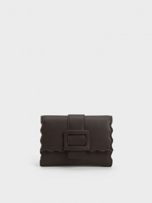 Charles & Keith Waverly Scallop-Trim Wallet Dunkel | MHVG14620
