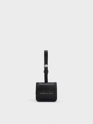 Charles & Keith Wristlet AirPods Case Schwarz | AZVR26013