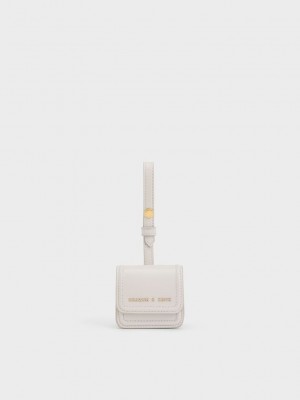 Charles & Keith Wristlet AirPods Case Weiß | GSFZ46591